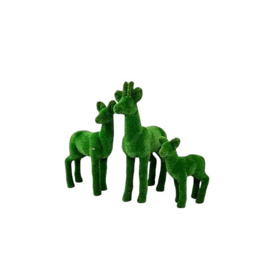 Roe Deer Trio – sculptural fawn, teenage, and adult animal topiary in botanical texture from the Grace Collection, designed for poetic landscape installations.
