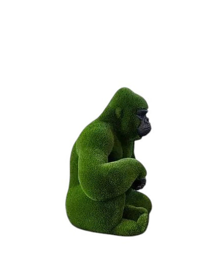 Jabari – large male gorilla sculpture in artificial grass from the Heritage Collection